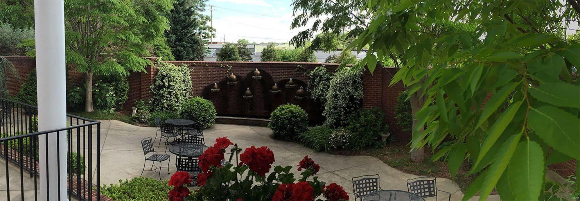 The Firehouse Inn Rutherfordton Exterior foto